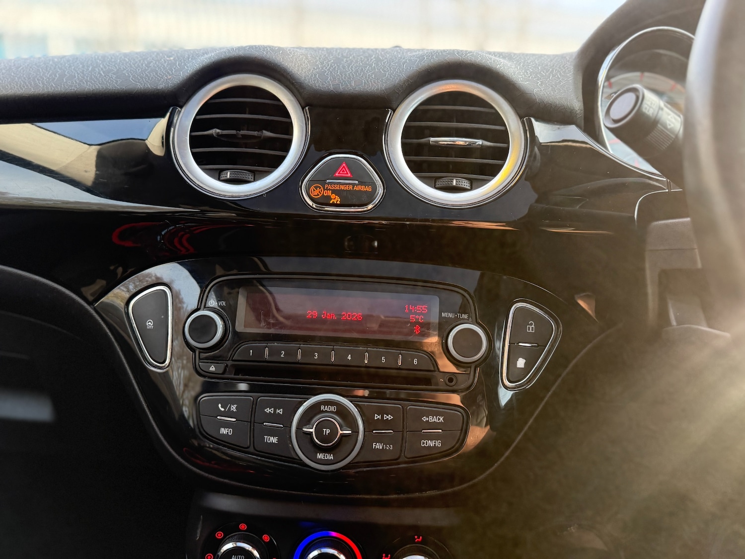 Used Vauxhall ADAM 2015 for sale - 77375865: Photo 19