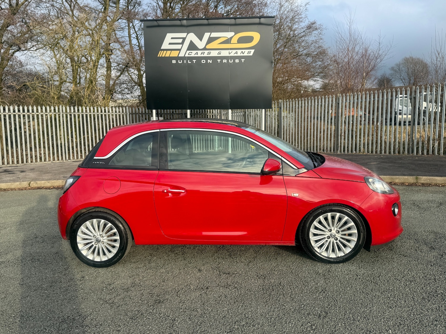 Used Vauxhall ADAM 2015 for sale - 77375865: Photo 2