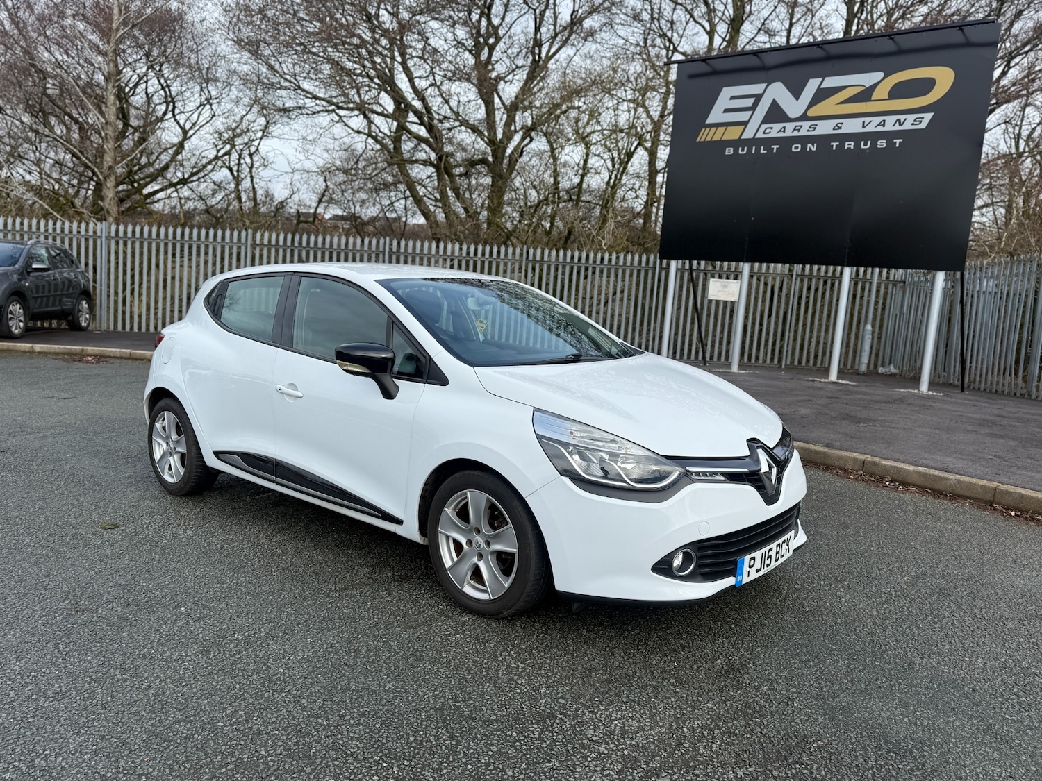 Used Renault Clio 2015 for sale - 77707969: Photo 1