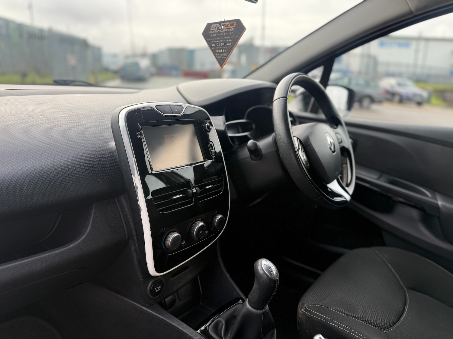 Used Renault Clio 2015 for sale - 77707969: Photo 11