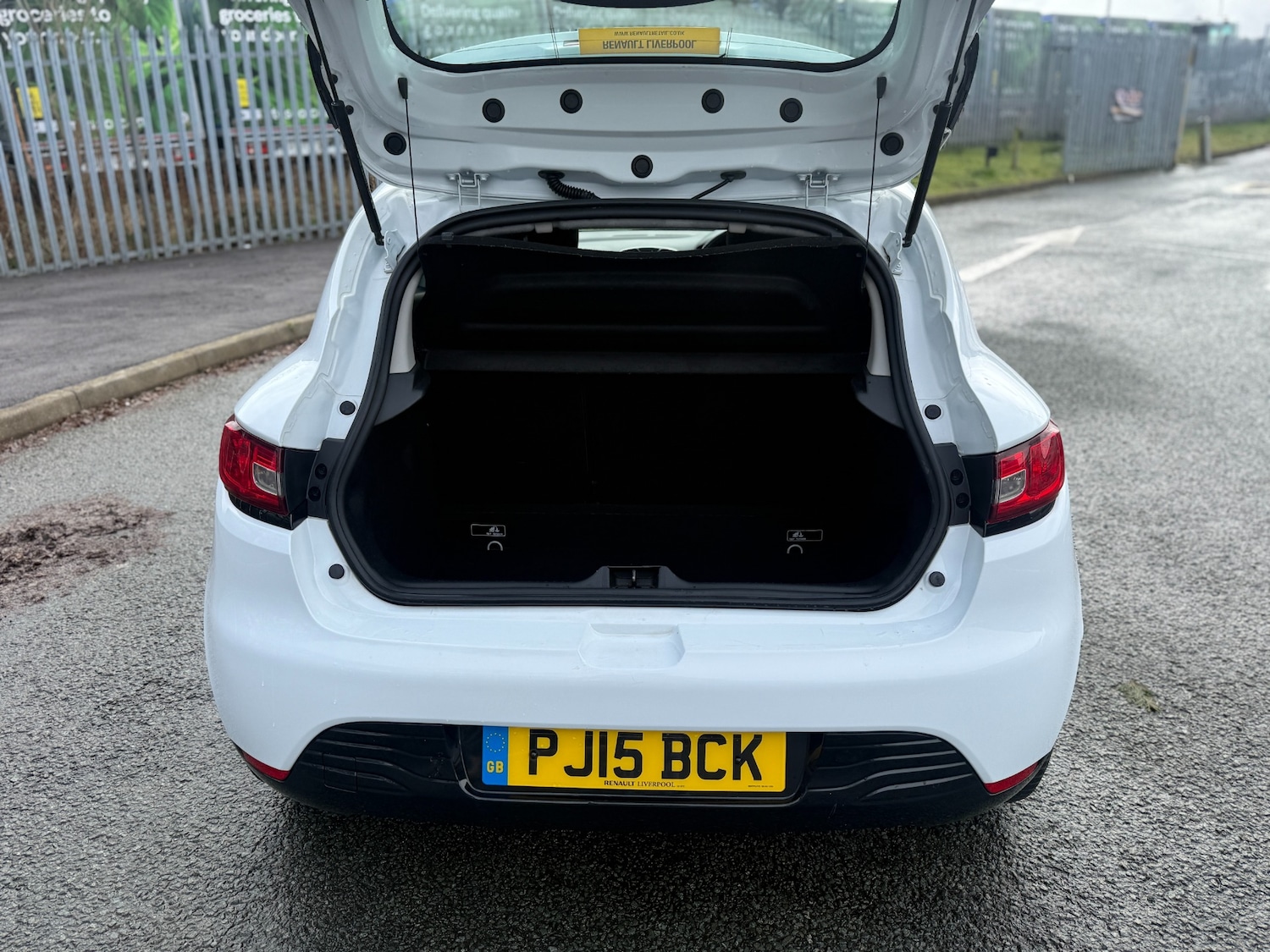 Used Renault Clio 2015 for sale - 77707969: Photo 12