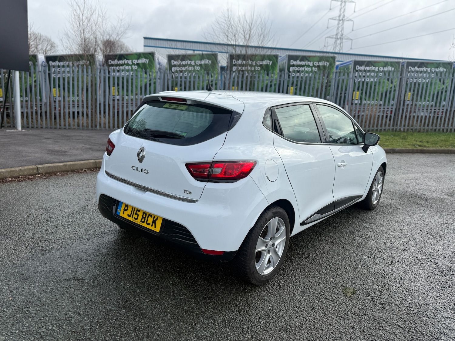 Used Renault Clio 2015 for sale - 77707969: Photo 3