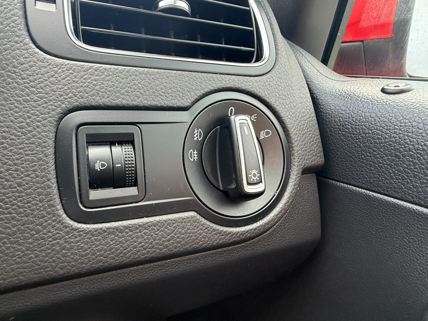 Used Volkswagen Polo 2016 for sale - 76171321: Photo 14