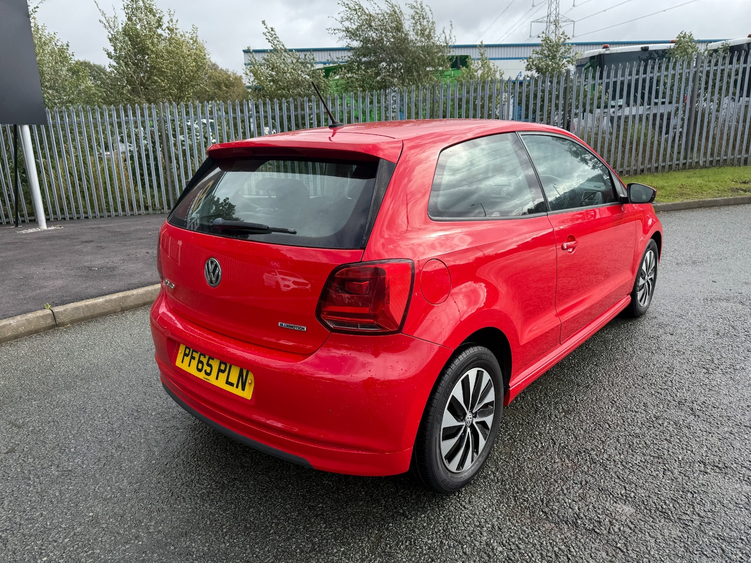 Used Volkswagen Polo 2016 for sale - 76171321: Photo 3