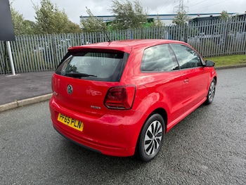 Used Volkswagen Polo 2016 for sale - 76171321: Photo