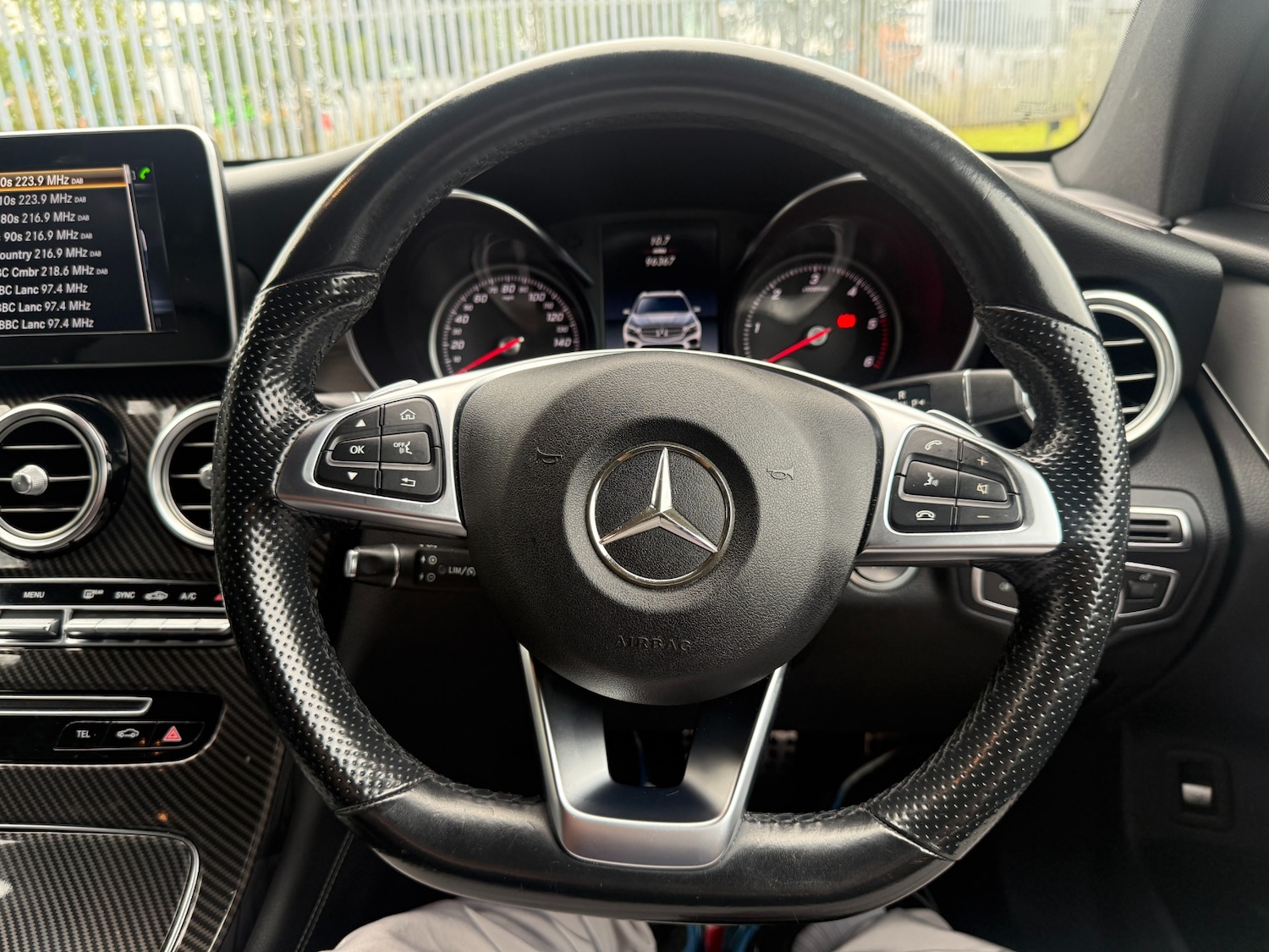 Used Mercedes-Benz GLC 2016 for sale - 76148475: Photo 19
