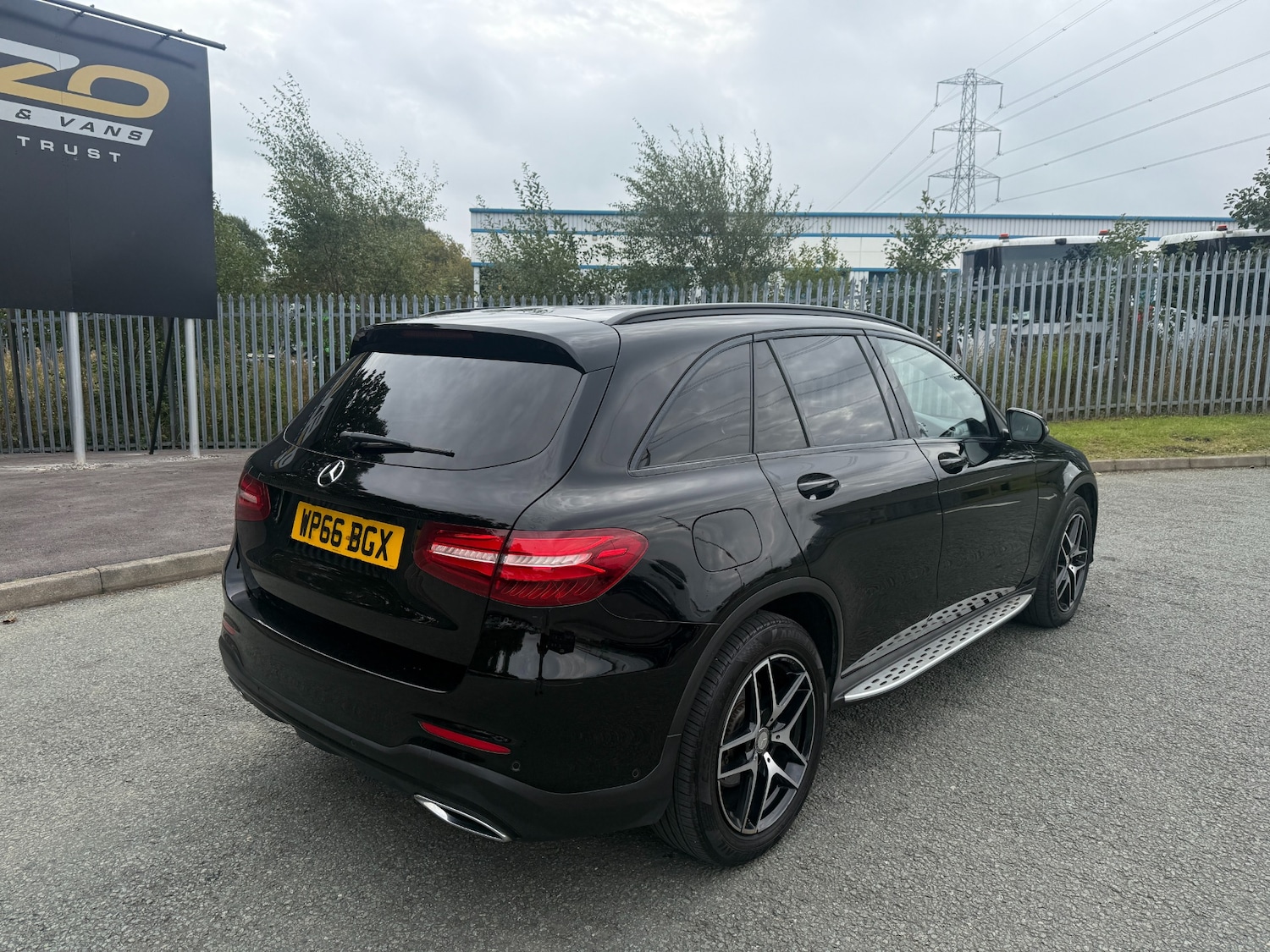 Used Mercedes-Benz GLC 2016 for sale - 76148475: Photo 3