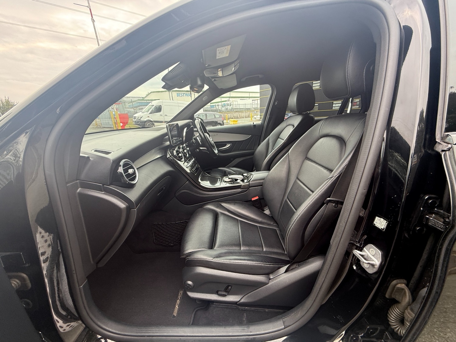 Used Mercedes-Benz GLC 2016 for sale - 76148475: Photo 9