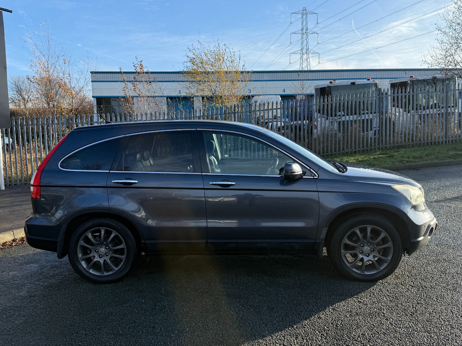 Used Honda CR-V 2007 for sale - 76932339: Photo 3