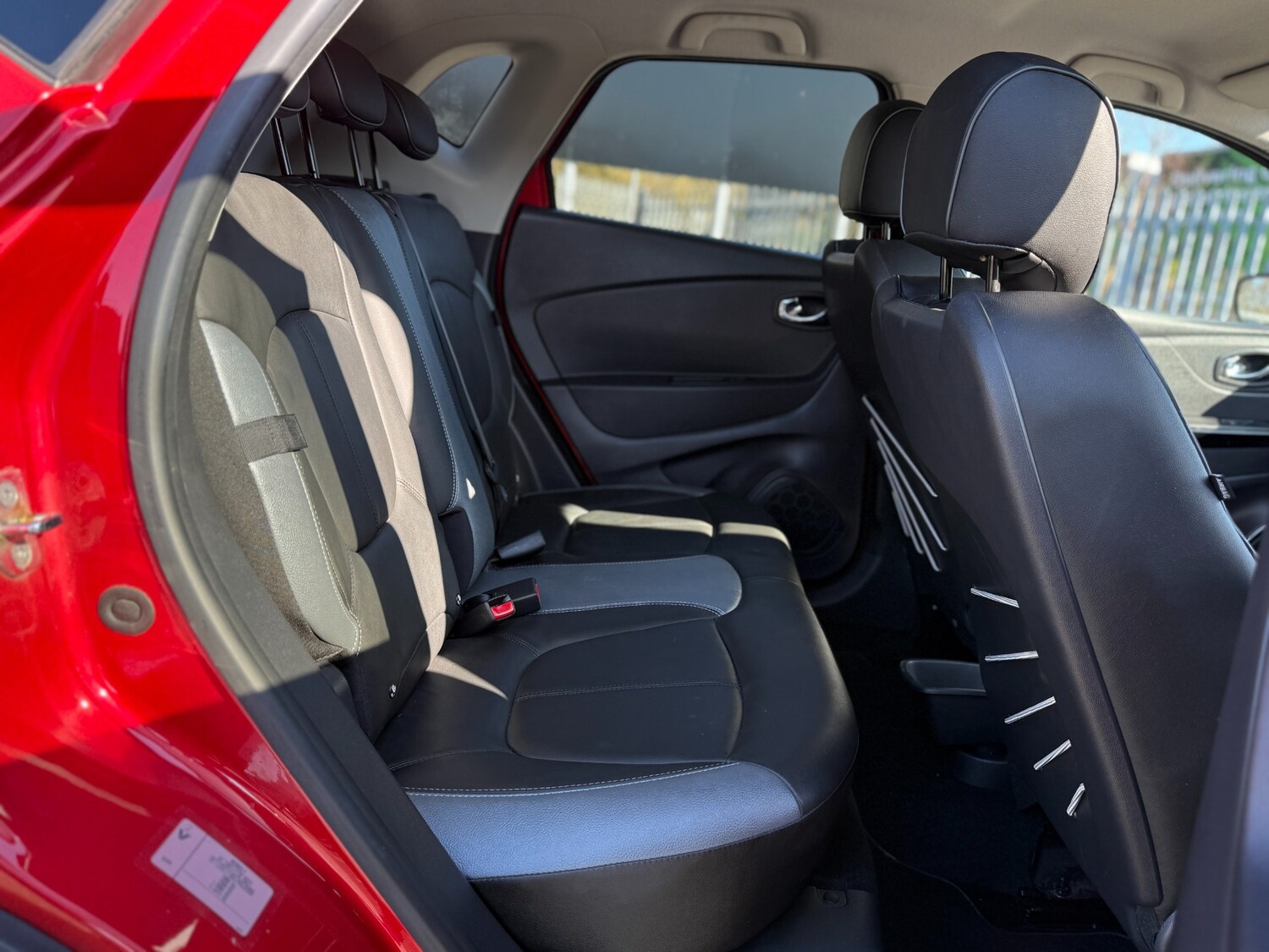 Used Renault Captur 2017 for sale - 77759051: Photo 17