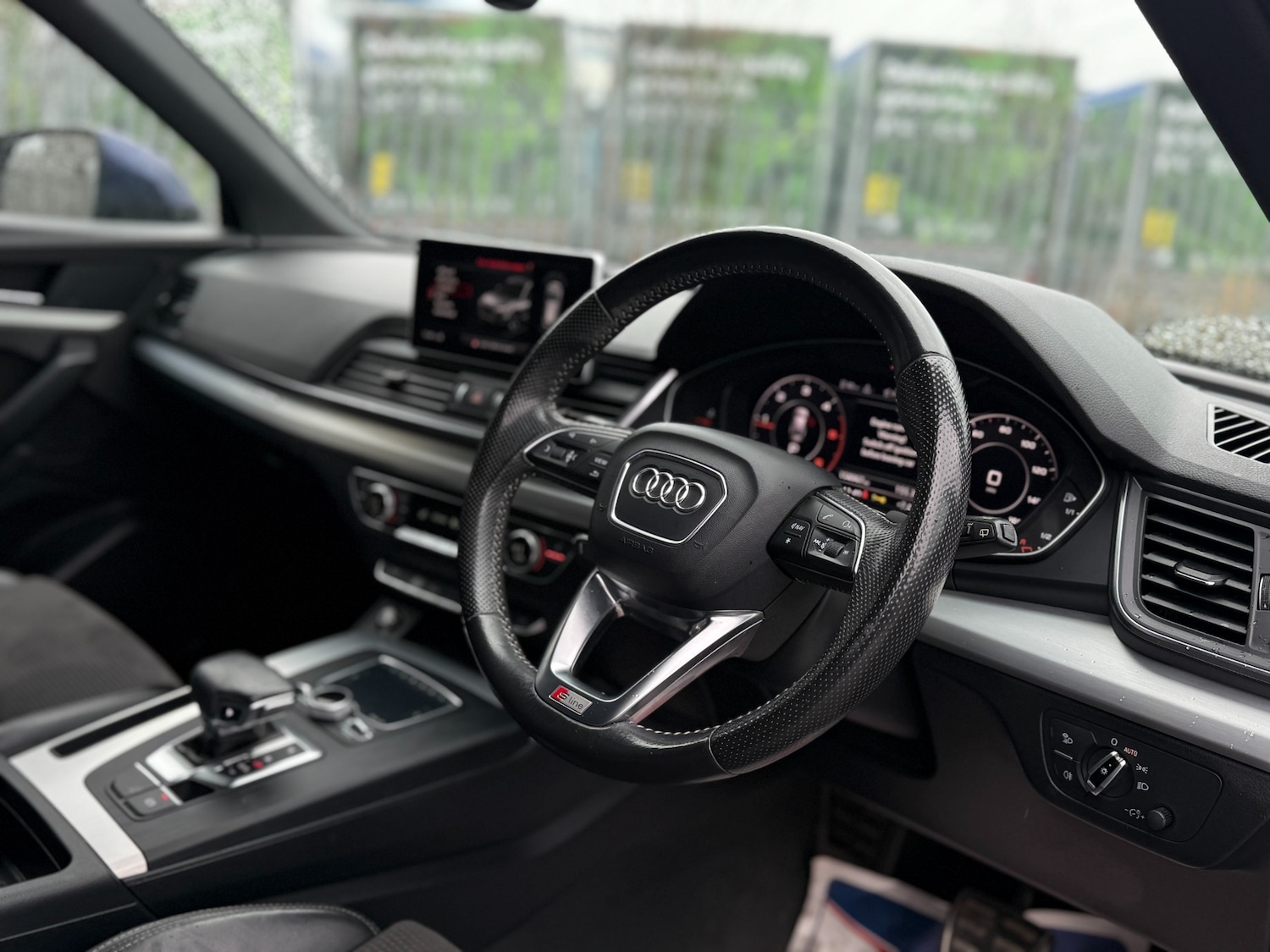 Used Audi Q5 2017 for sale - 77901529: Photo 32