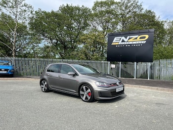 Volkswagen - Golf