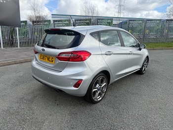 Used Ford Fiesta 2017 for sale - 79583694: Photo