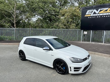 Volkswagen - Golf