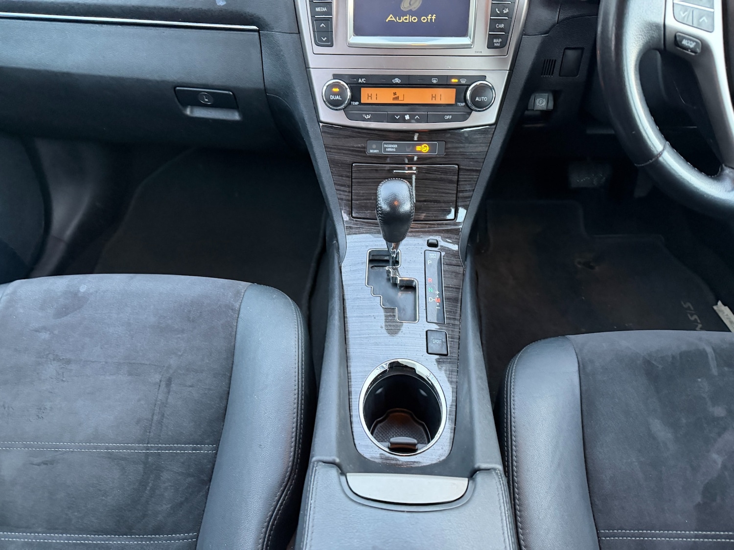 Used Toyota Avensis 2012 for sale - 77234251: Photo 19