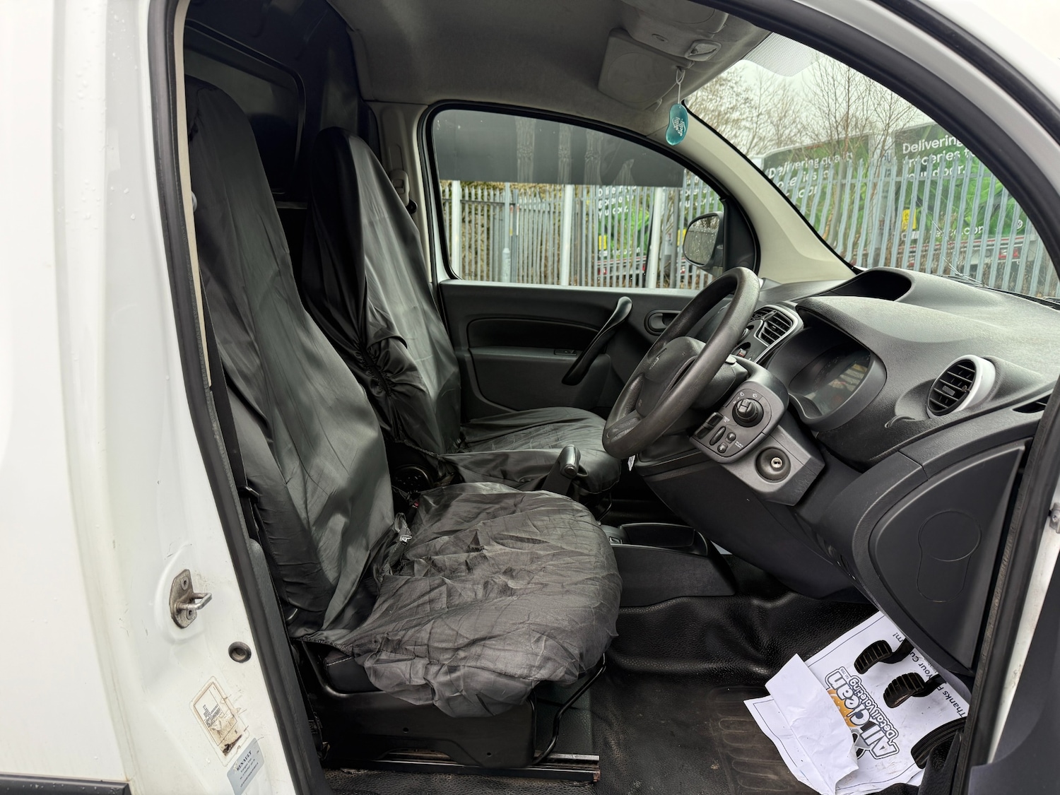 Used Renault Kangoo 2015 for sale - 77529838: Photo 4