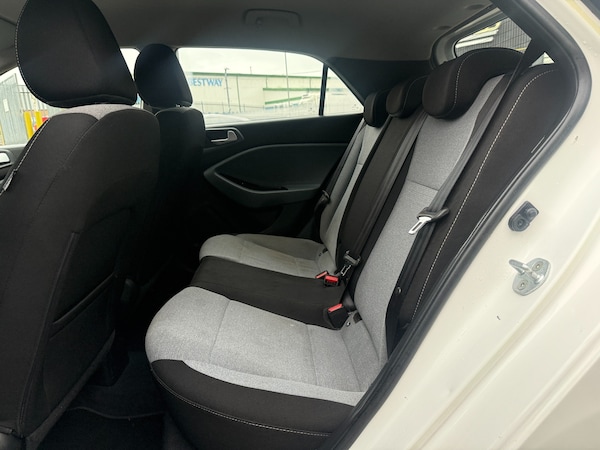 Used Hyundai i20 2015 for sale - 76243016: Photo 10