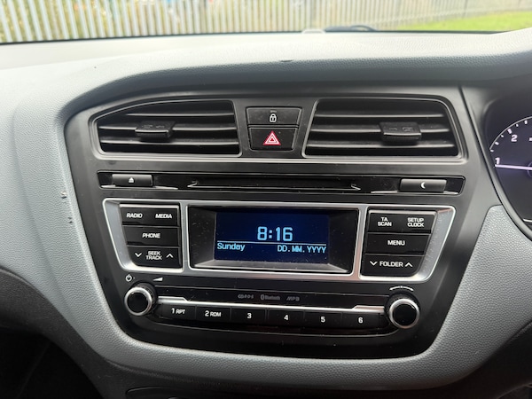 Used Hyundai i20 2015 for sale - 76243016: Photo 17