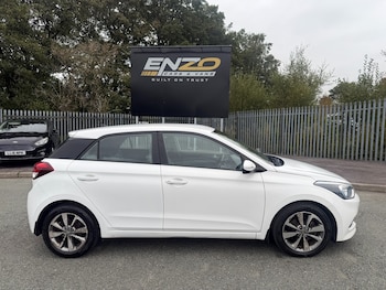 Used Hyundai i20 2015 for sale - 76243016: Photo 2