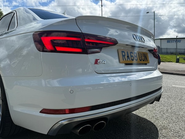 Used Audi A4 2019 for sale - 75726571: Photo 8