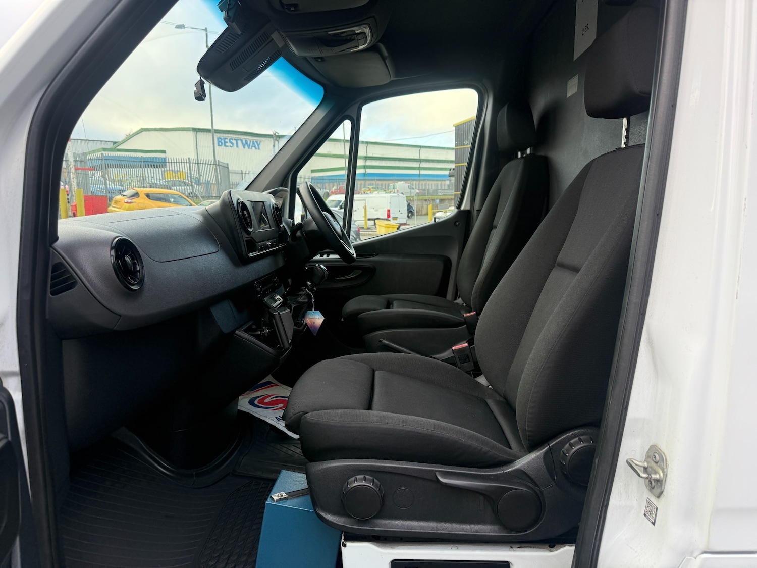Used Mercedes-Benz Sprinter 2019 for sale - 76507768: Photo 9