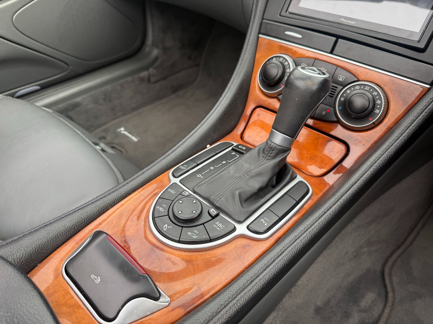 Used Mercedes-Benz S Class 2004 for sale - 75726475: Photo 32