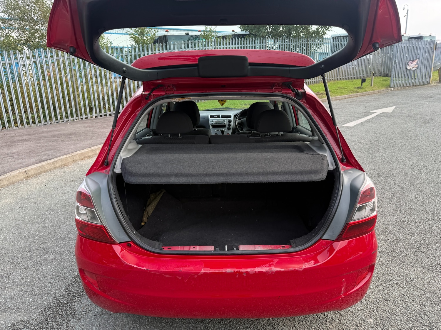 Used Honda Civic 2004 for sale - 76252413: Photo 11