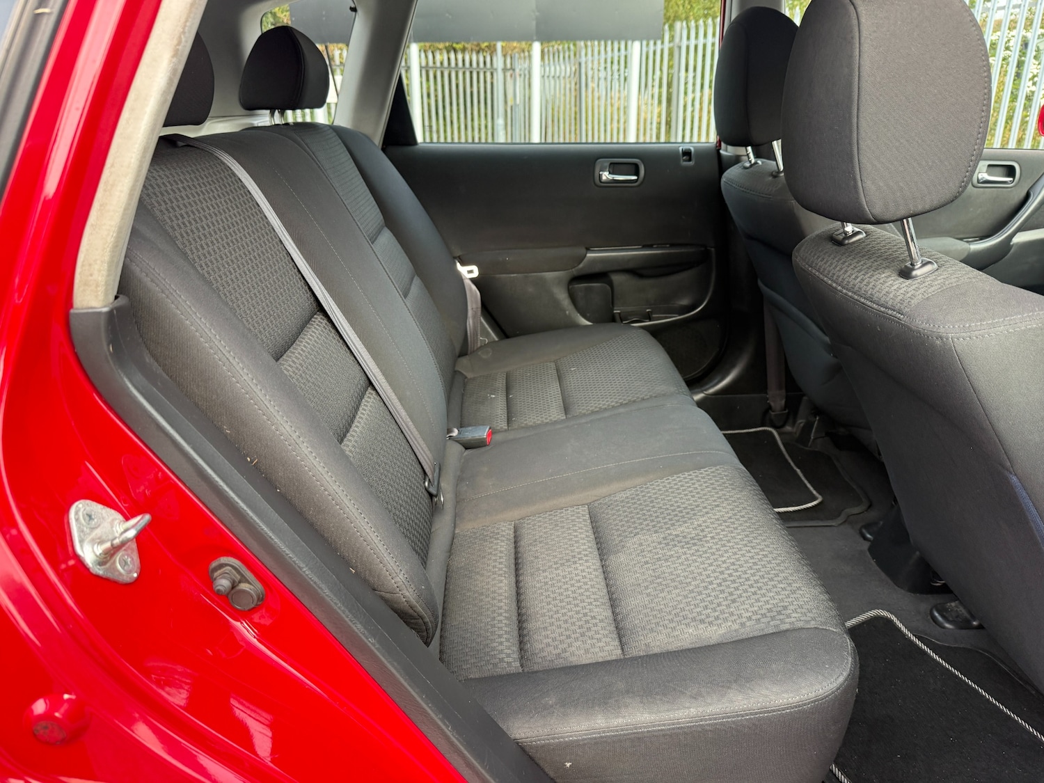 Used Honda Civic 2004 for sale - 76252413: Photo 12