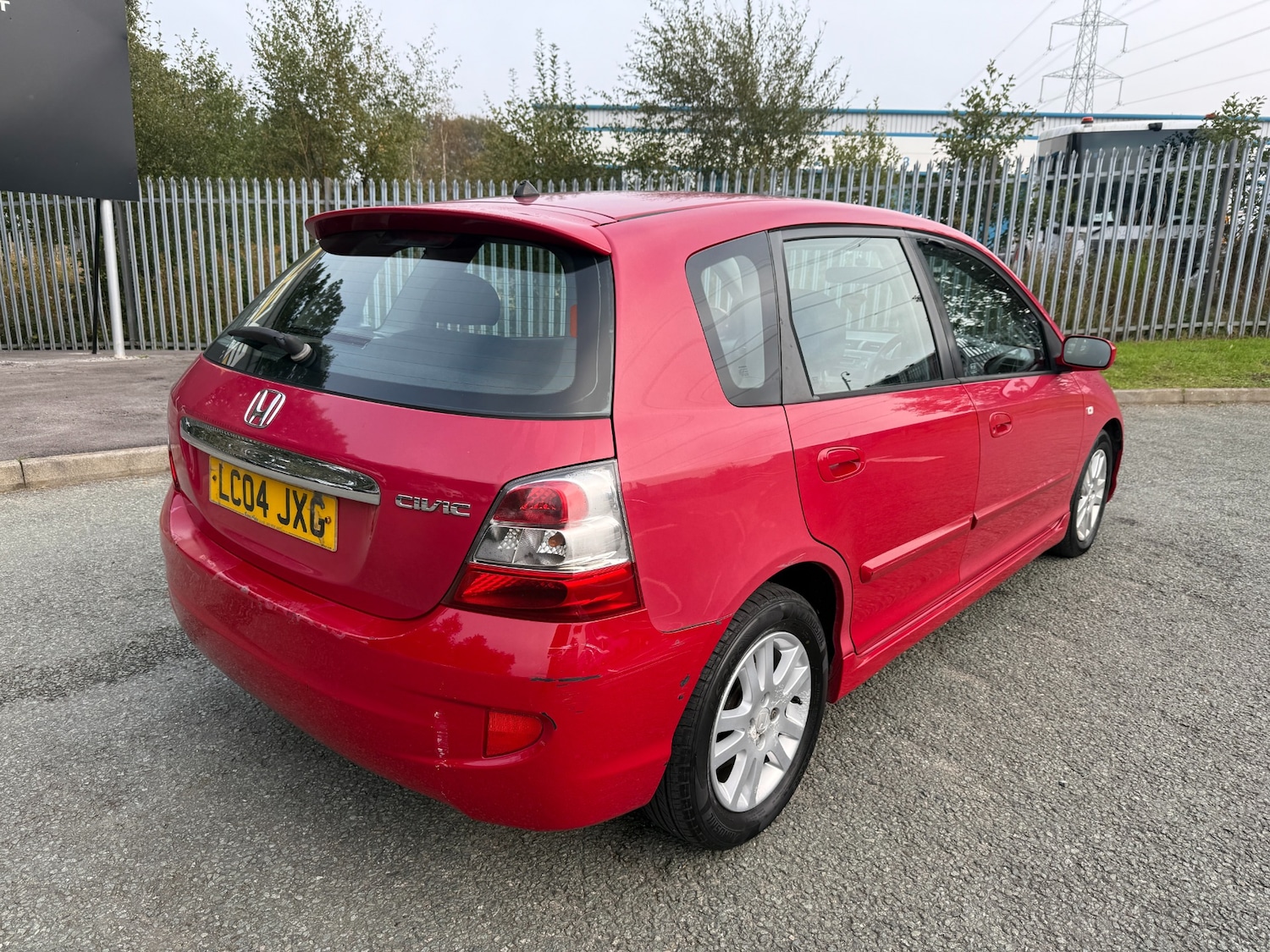 Used Honda Civic 2004 for sale - 76252413: Photo 3