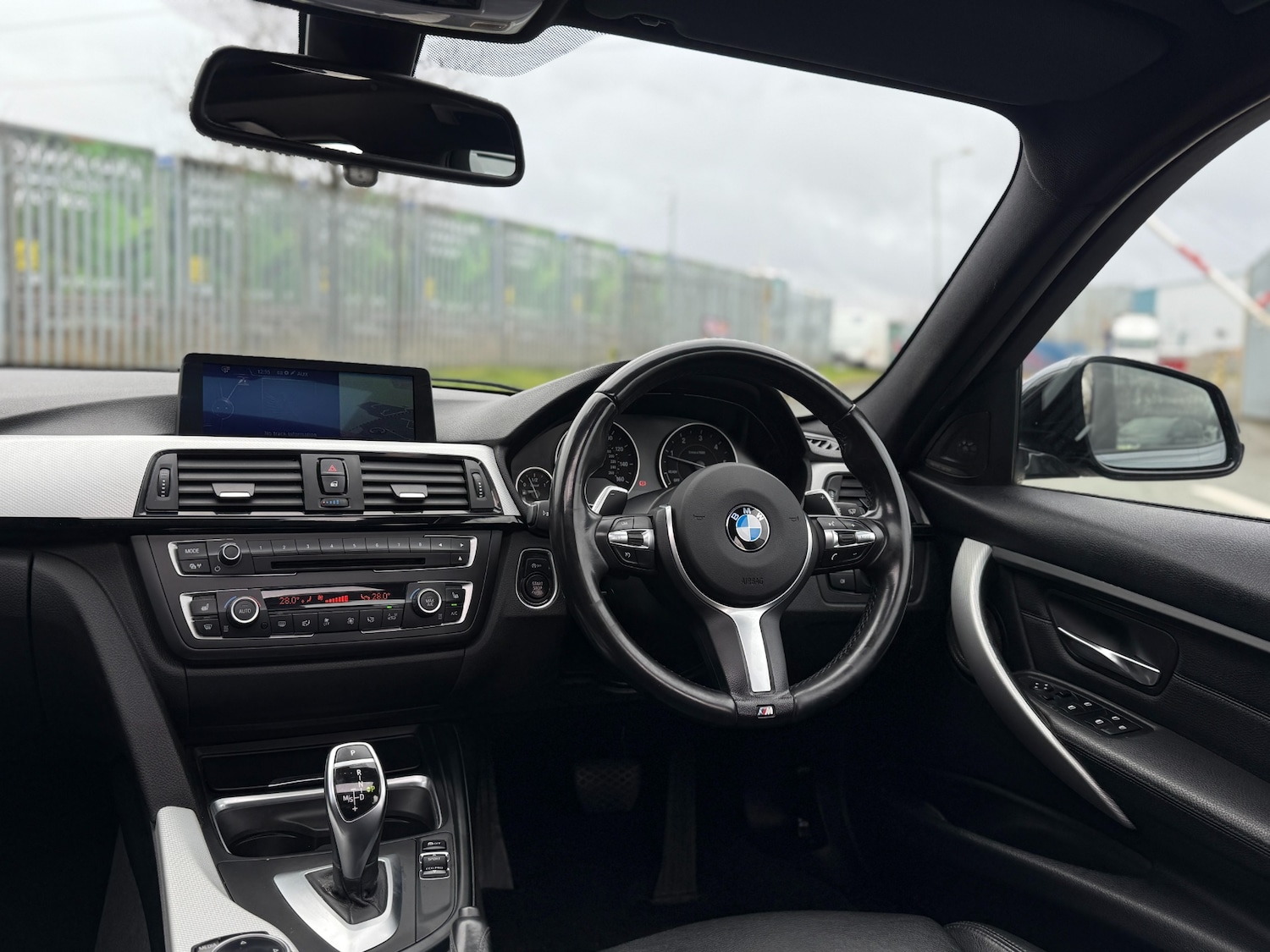 Used BMW 3 Series 2014 for sale - 77707870: Photo 21