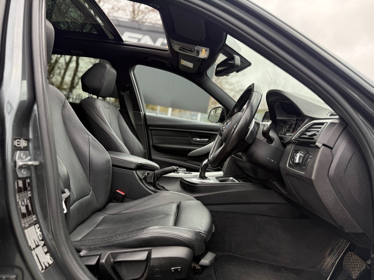 Used BMW 3 Series 2014 for sale - 77707870: Photo 25