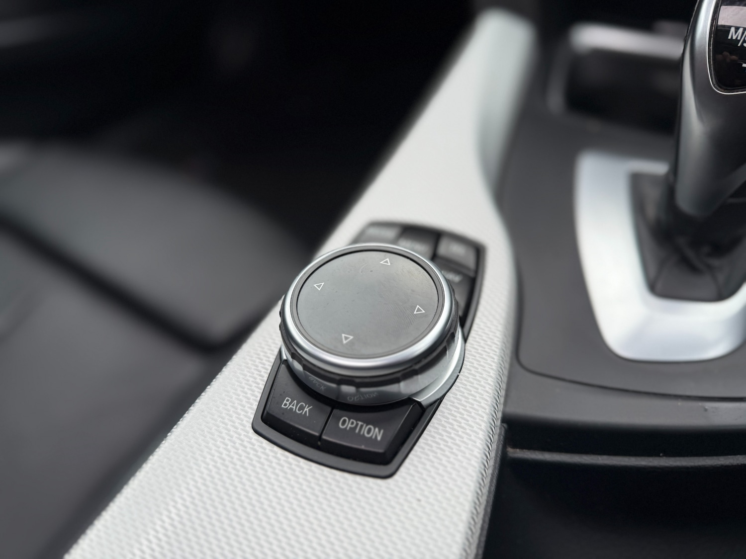 Used BMW 3 Series 2014 for sale - 77707870: Photo 38