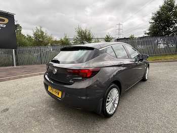 Used Vauxhall Astra 2016 for sale - 75726625: Photo