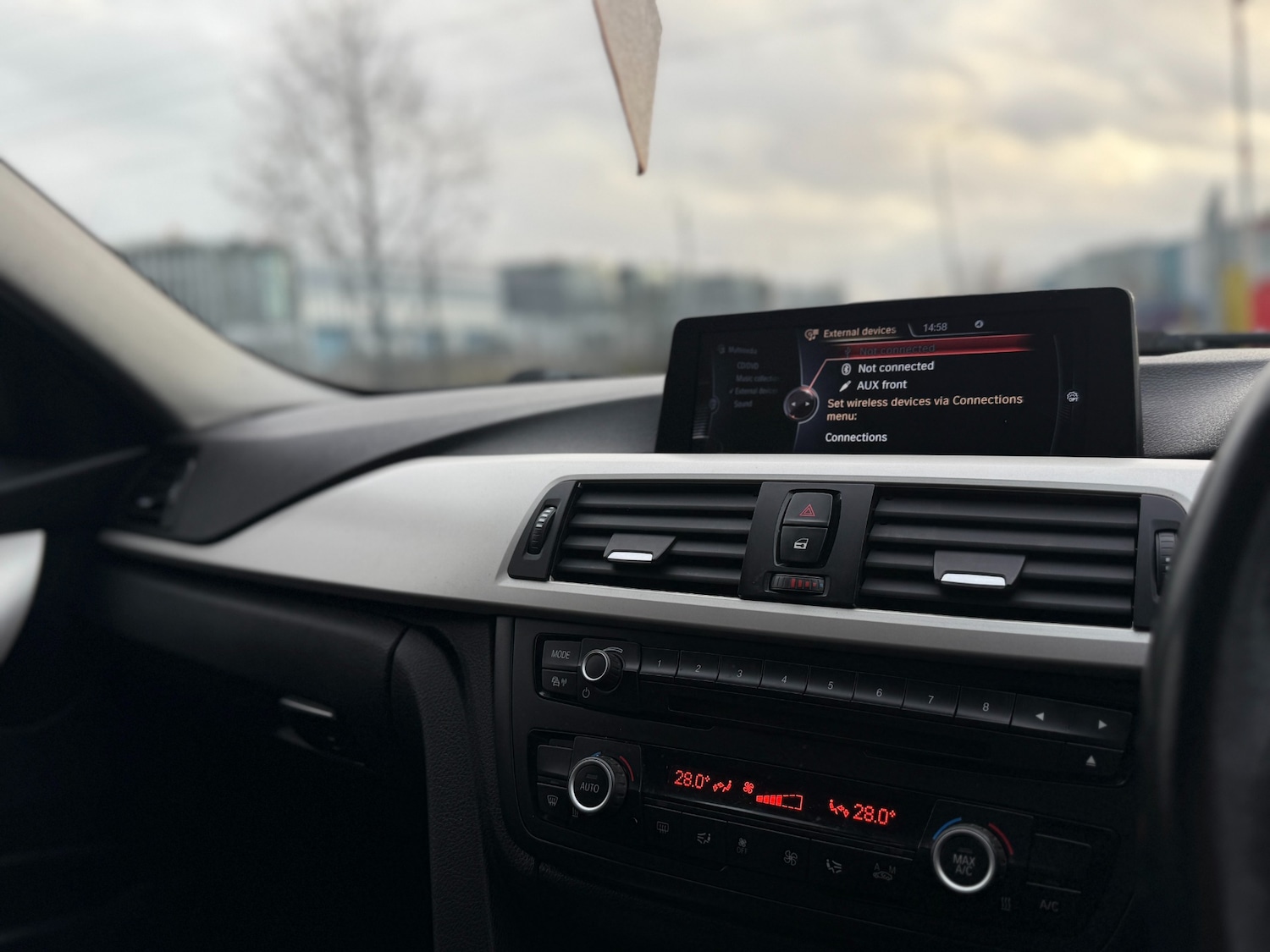 Used BMW 3 Series 2014 for sale - 76940129: Photo 31