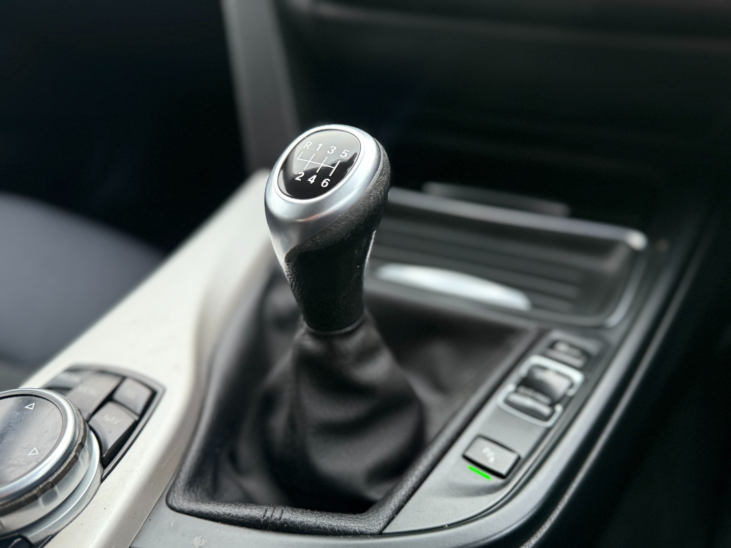 Used BMW 3 Series 2014 for sale - 76940129: Photo 35