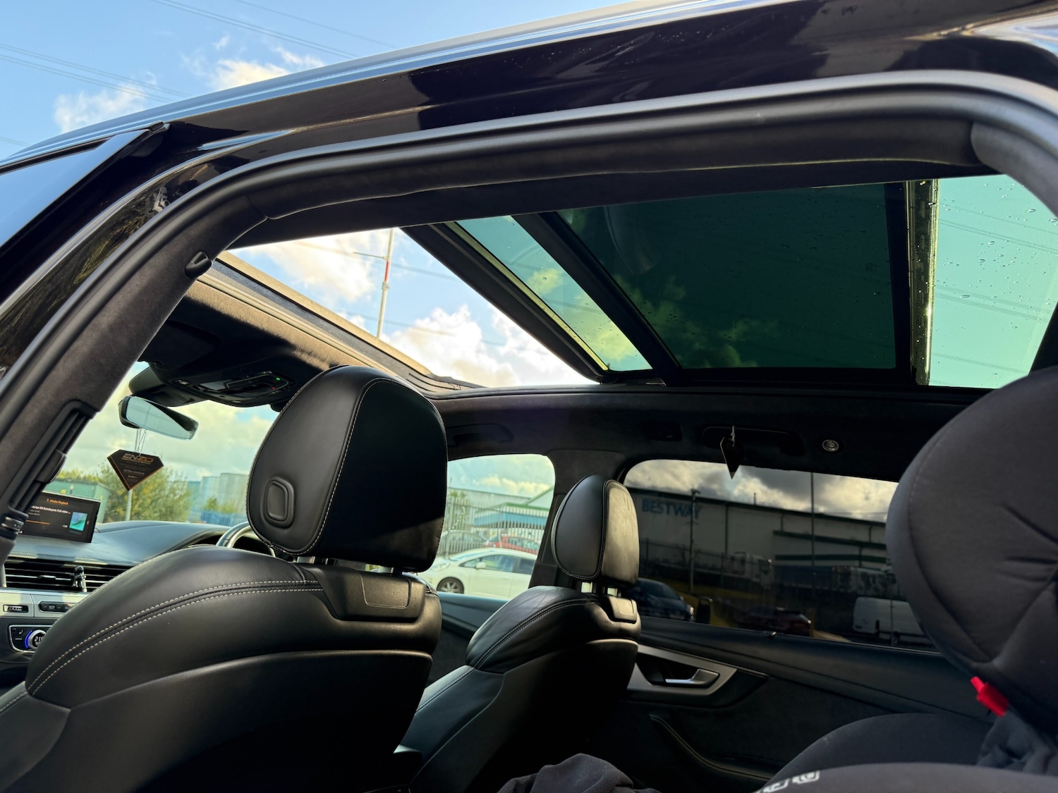 Used Audi Q7 2018 for sale - 77460393: Photo 26