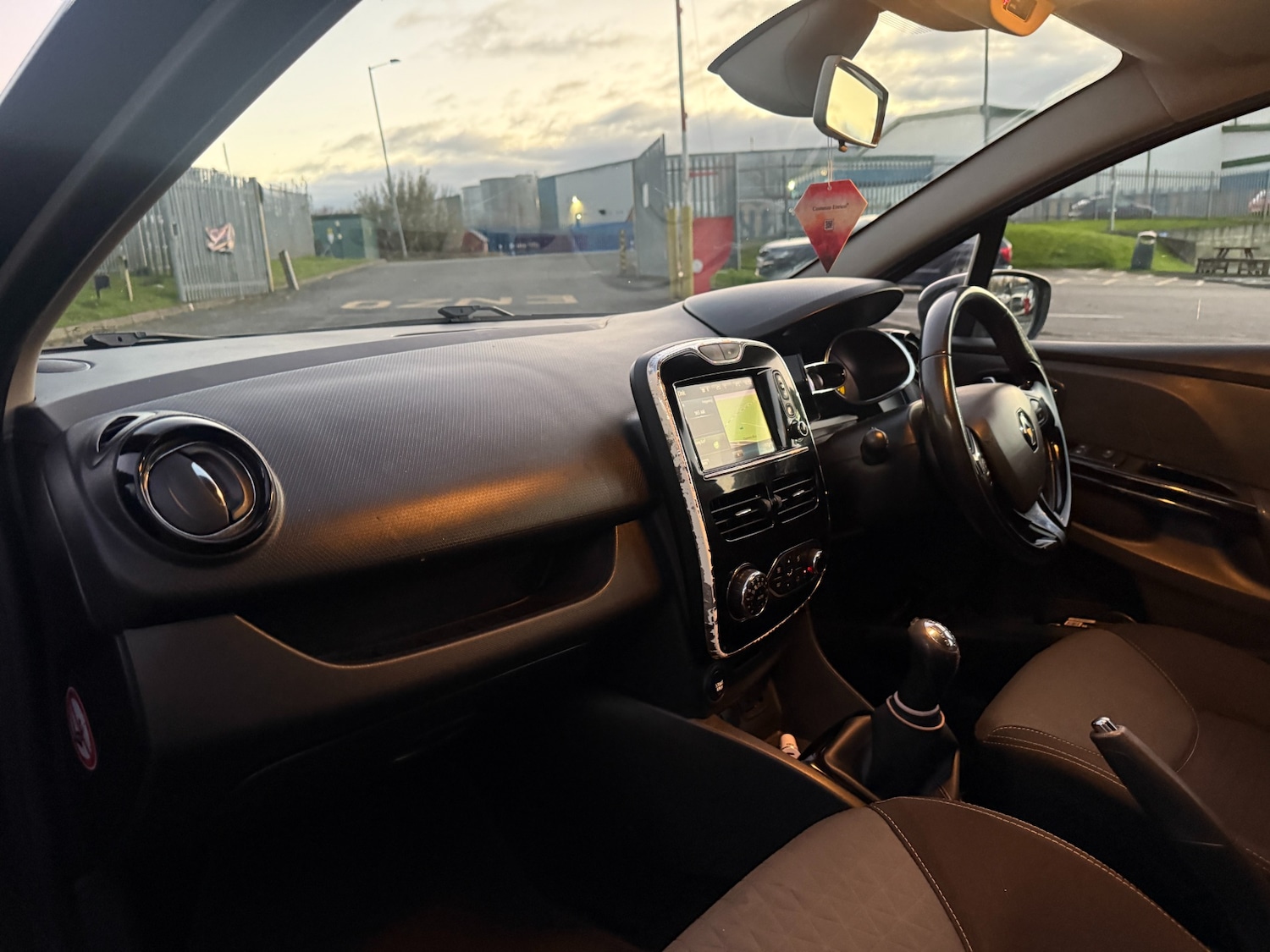 Used Renault Clio 2014 for sale - 76681666: Photo 11