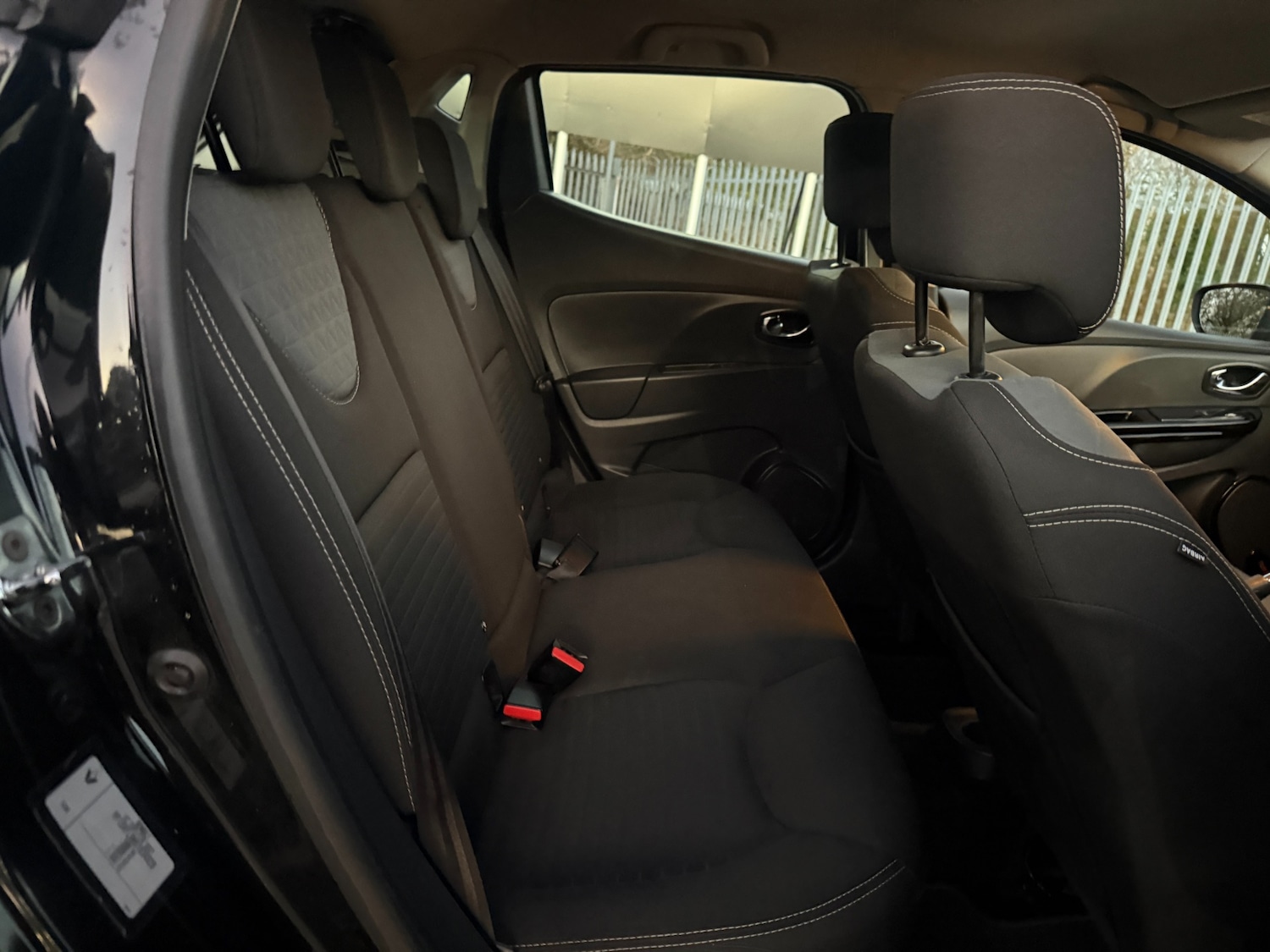 Used Renault Clio 2014 for sale - 76681666: Photo 14