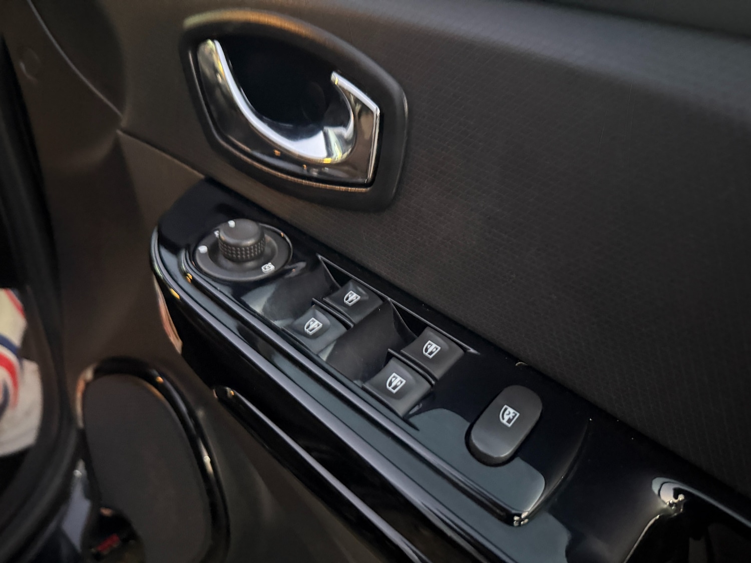 Used Renault Clio 2014 for sale - 76681666: Photo 19