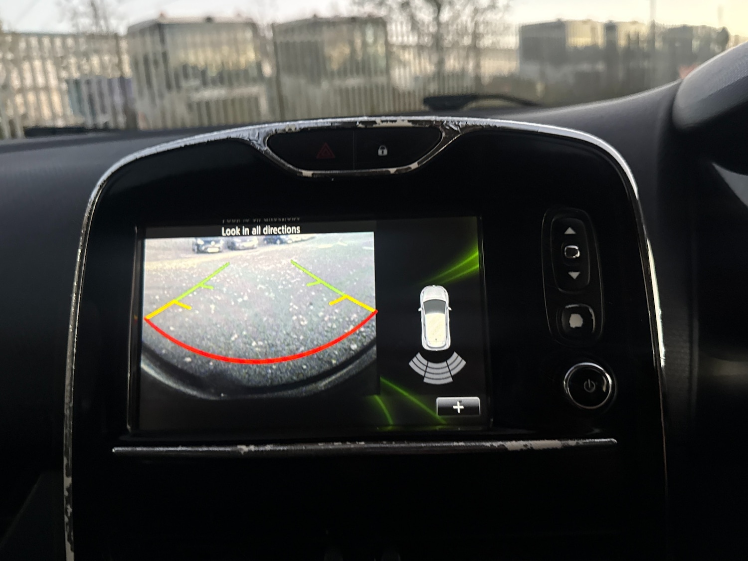 Used Renault Clio 2014 for sale - 76681666: Photo 25