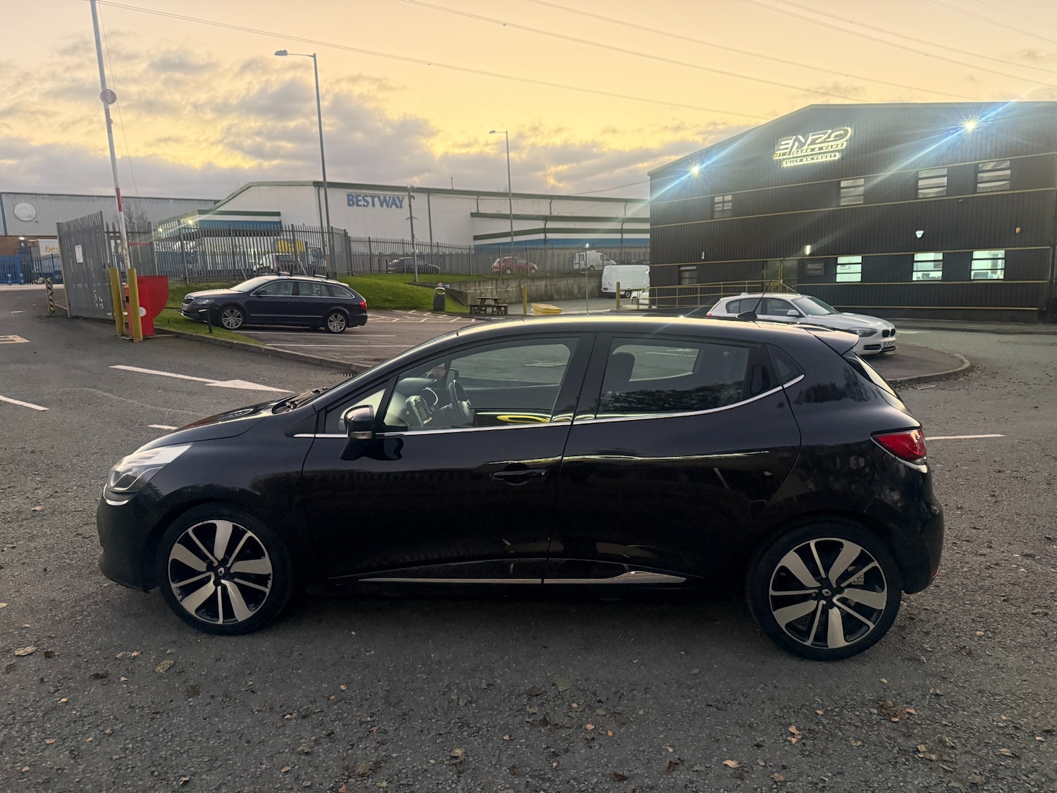 Used Renault Clio 2014 for sale - 76681666: Photo 6