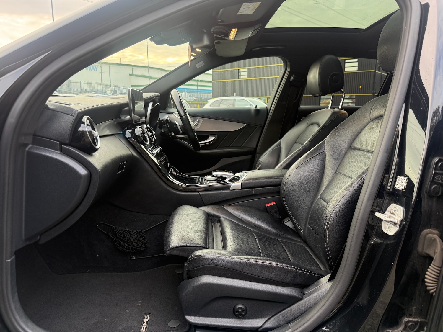 Used Mercedes-Benz C Class 2015 for sale - 76505049: Photo 10