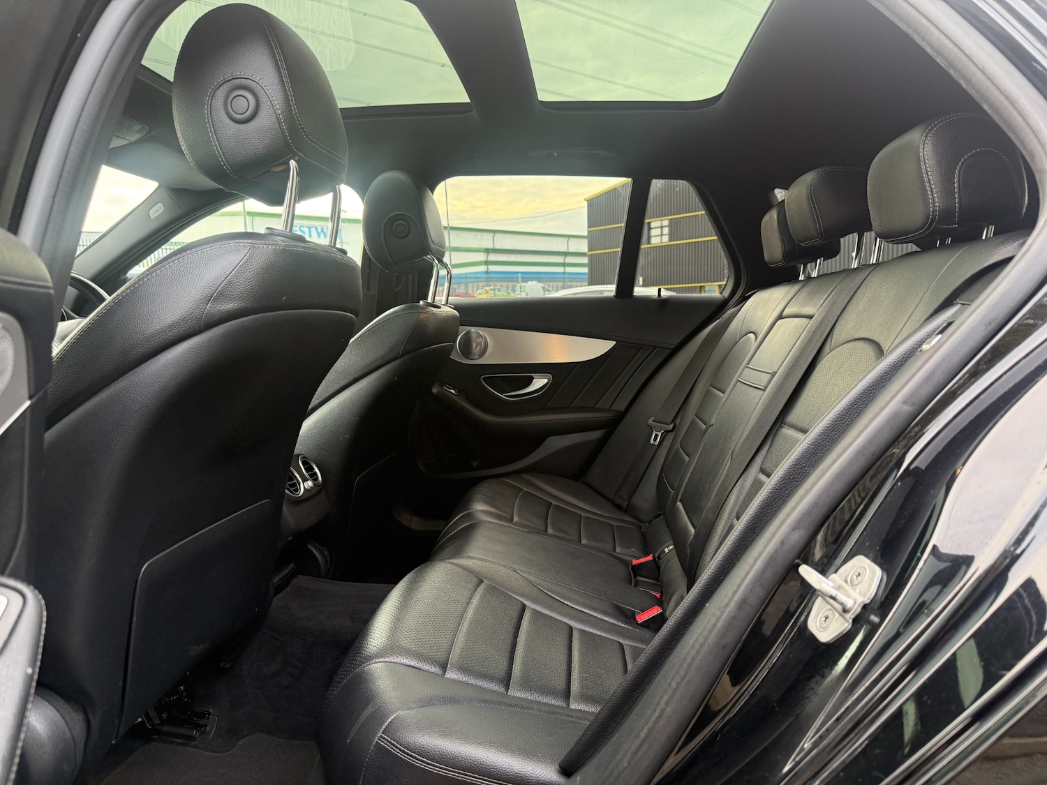 Used Mercedes-Benz C Class 2015 for sale - 76505049: Photo 14