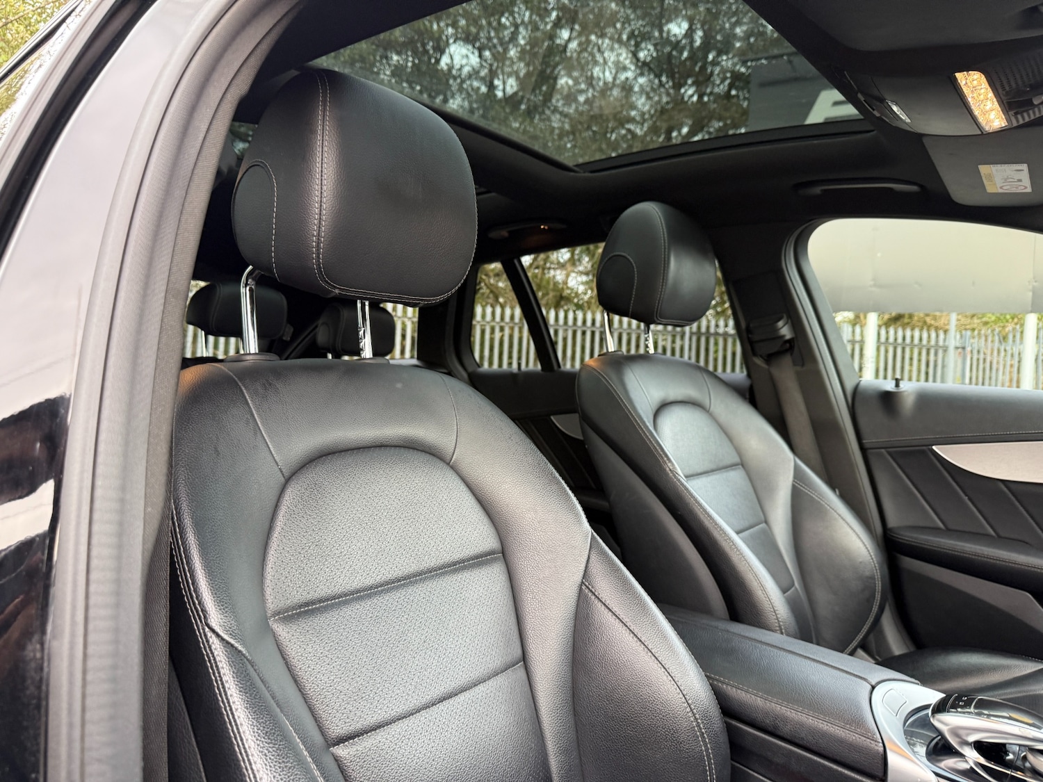 Used Mercedes-Benz C Class 2015 for sale - 76505049: Photo 23