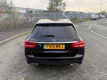 Used Mercedes-Benz C Class 2015 for sale - 76505049: Photo