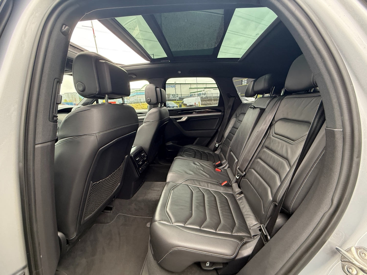 Used Volkswagen Touareg 2018 for sale - 76156652: Photo 10