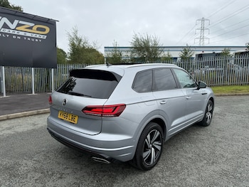 Used Volkswagen Touareg 2018 for sale - 76156652: Photo 3