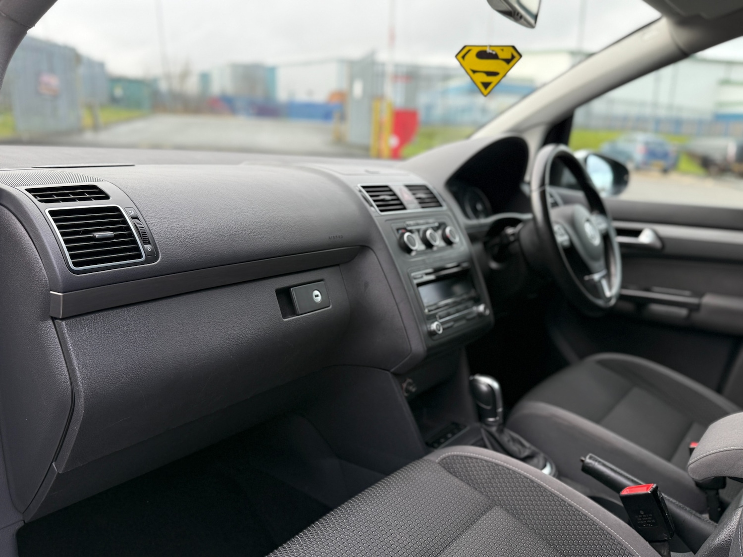 Used Volkswagen Touran 2014 for sale - 77489977: Photo 11