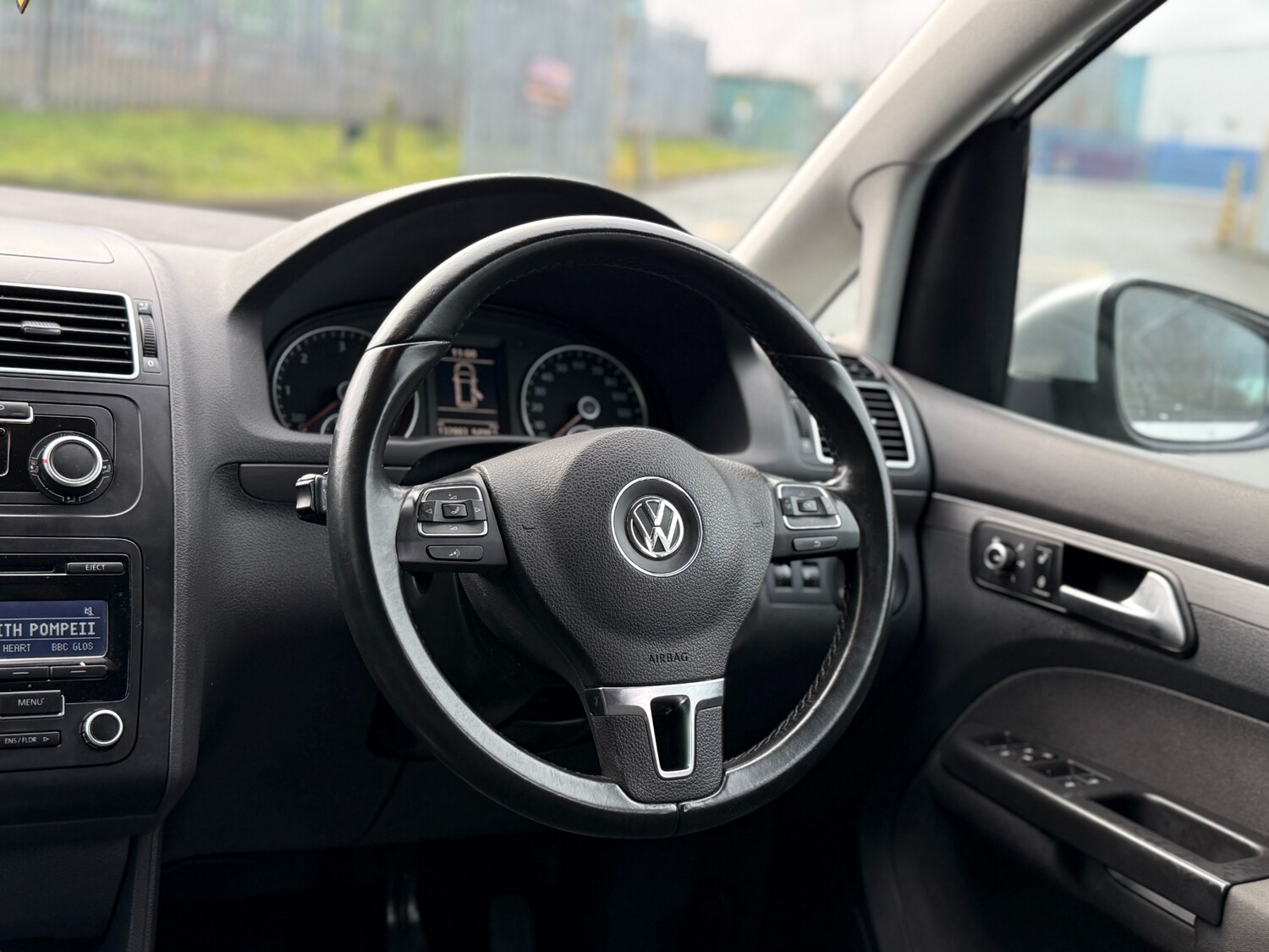 Used Volkswagen Touran 2014 for sale - 77489977: Photo 22