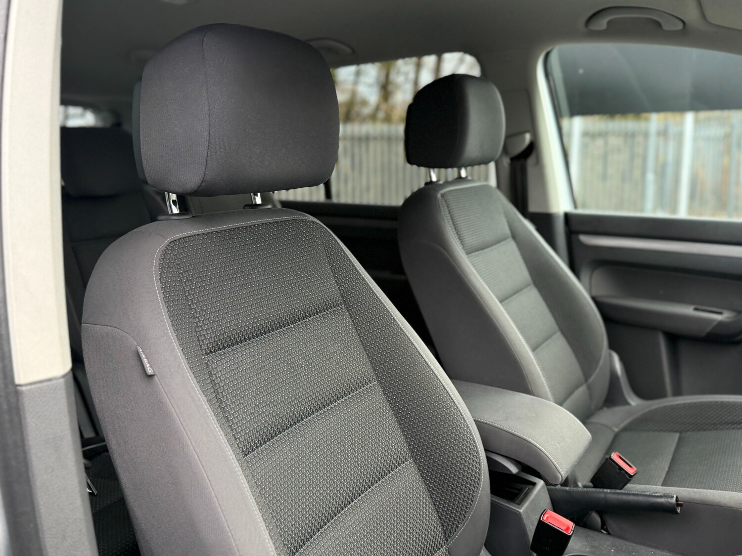 Used Volkswagen Touran 2014 for sale - 77489977: Photo 24